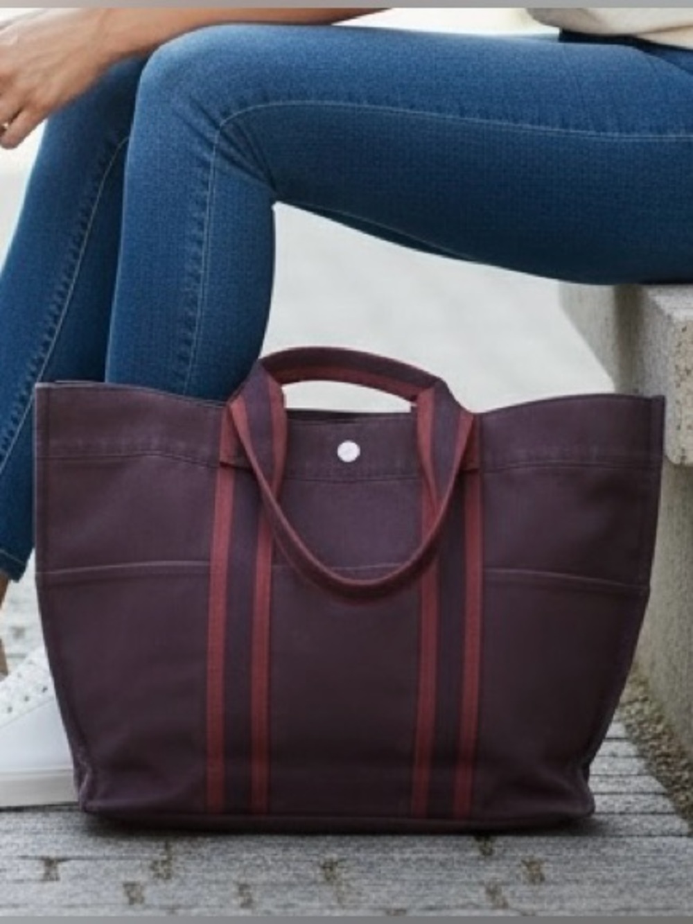 Hermès Fourre Tout MM Canvas Tote – Burgundy